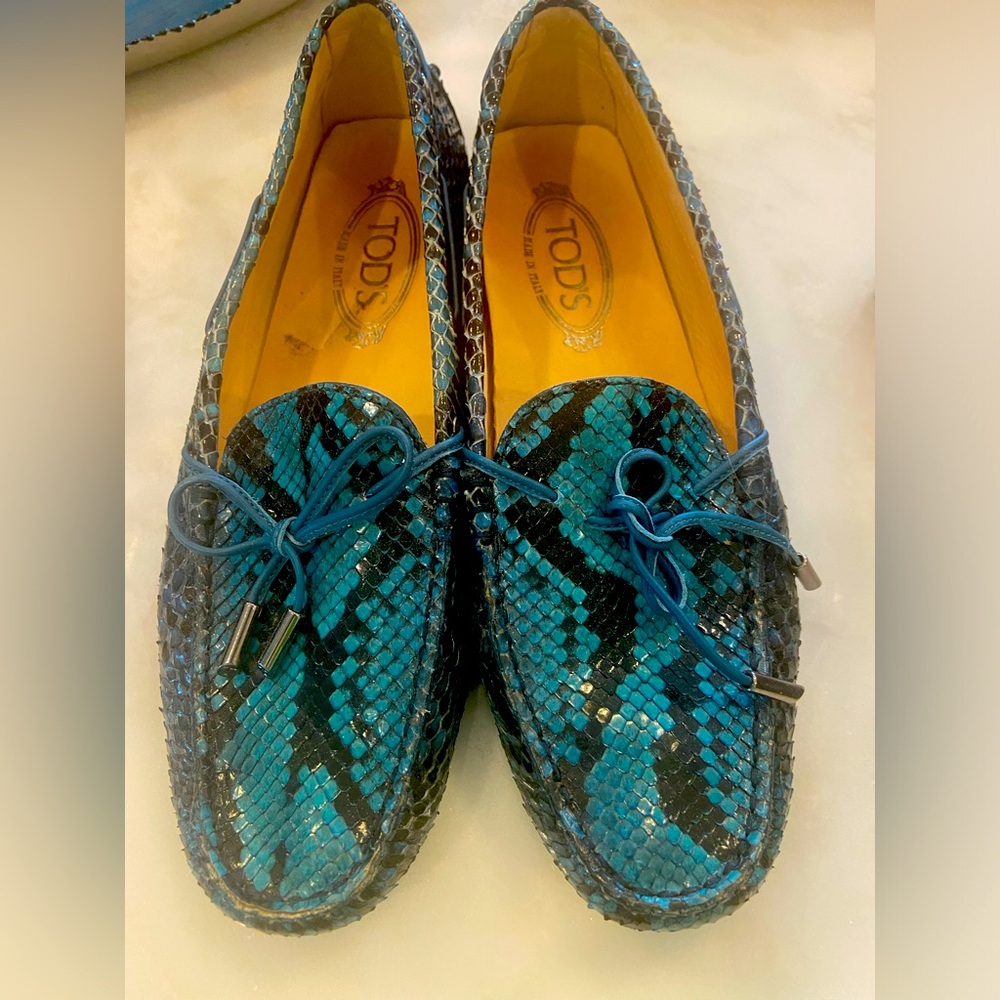 RARE Tod’s blue and black snake python a driving loafer 39.5/9